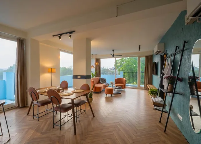 Minimalist Poshtel & Suites